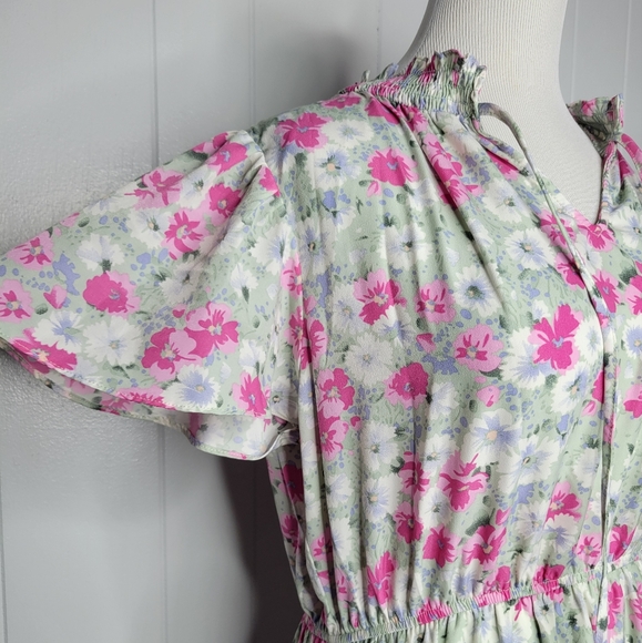 Sweet dress. Perfect for Easter - Picture 10 of 15